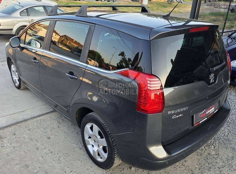 Peugeot 5008 1.6 HDI N.A.V.I