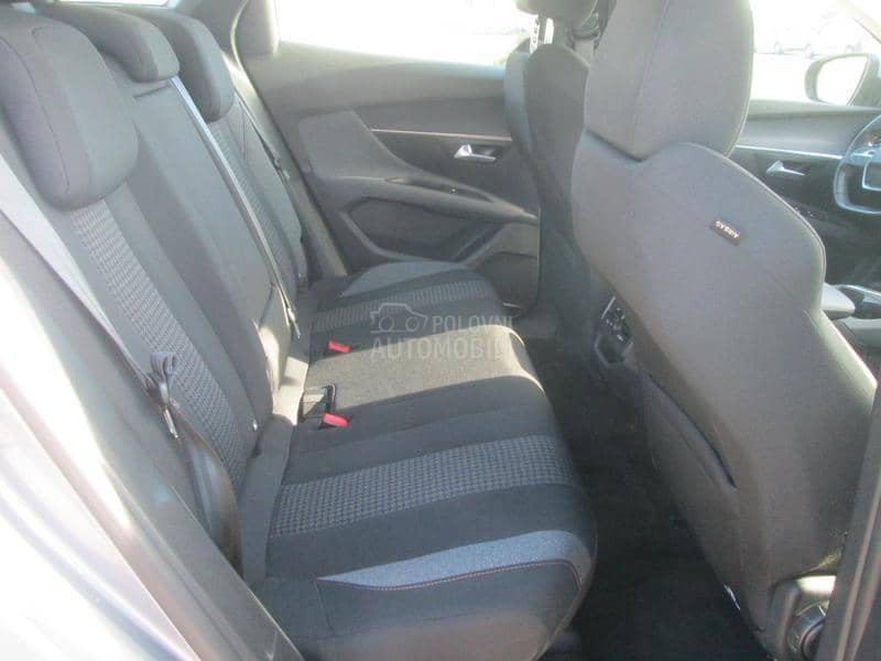 Peugeot 3008 1.5 BlueHDI Active