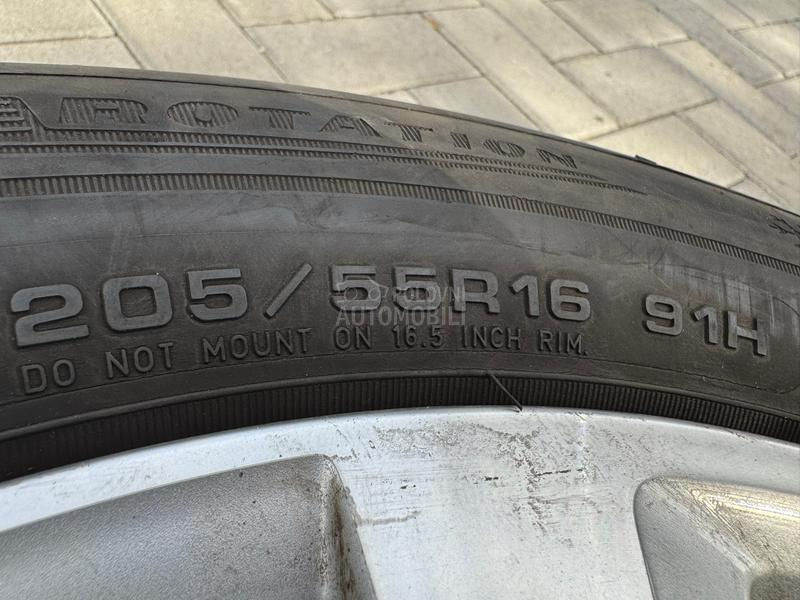Dunlop 205/55 R16 Zimska