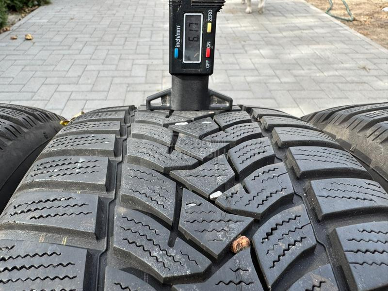 Dunlop 205/55 R16 Zimska