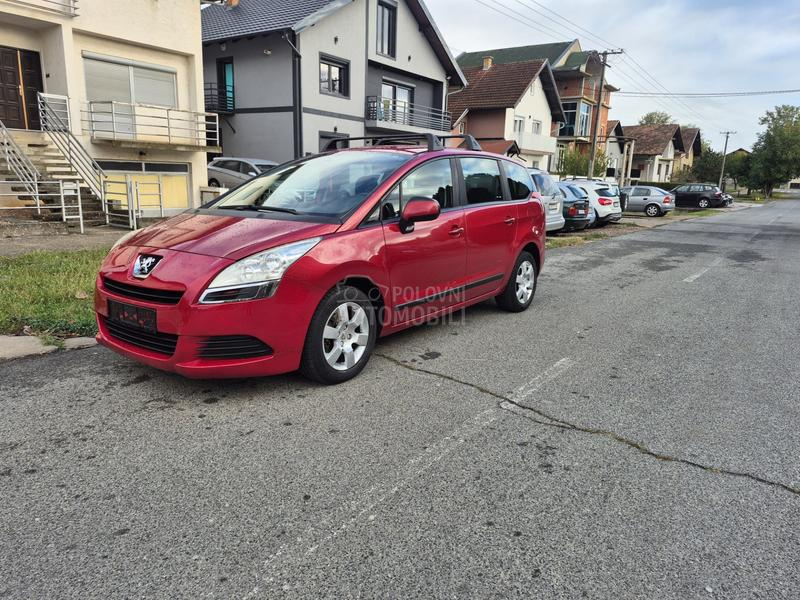 Peugeot 5008 1.6 HDI TOOP Peugeot 5008 1.6 HDI TOOP