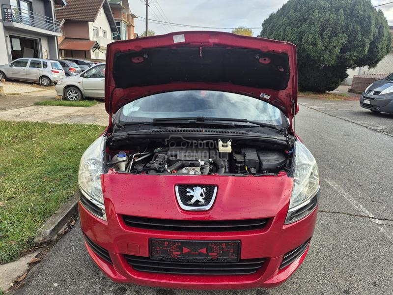 Peugeot 5008 1.6 HDI TOOP Peugeot 5008 1.6 HDI TOOP