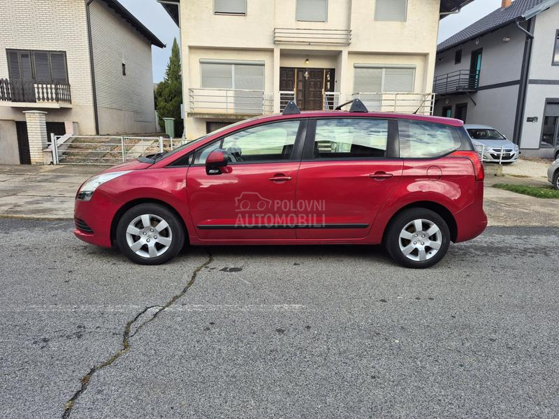 Peugeot 5008 1.6 HDI TOOP Peugeot 5008 1.6 HDI TOOP