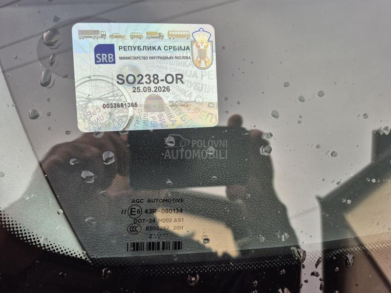 Peugeot 5008 1.6 HDI TOOP Peugeot 5008 1.6 HDI TOOP