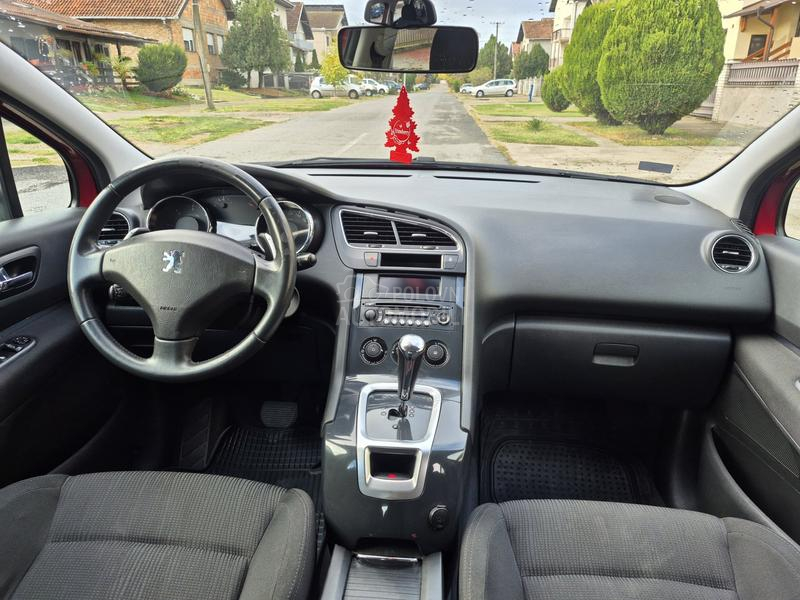 Peugeot 5008 1.6 HDI TOOP Peugeot 5008 1.6 HDI TOOP