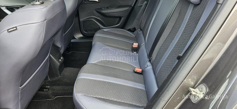 Peugeot 2008 1.2  Allure