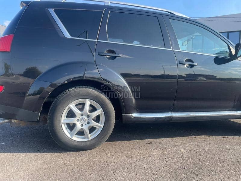 Peugeot 4007 