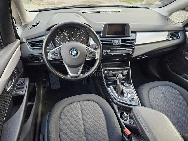 BMW 218 D Pano Aut