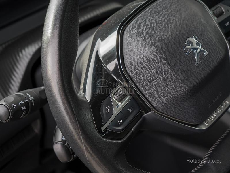 Peugeot 2008 1.2PureTech Led Nav