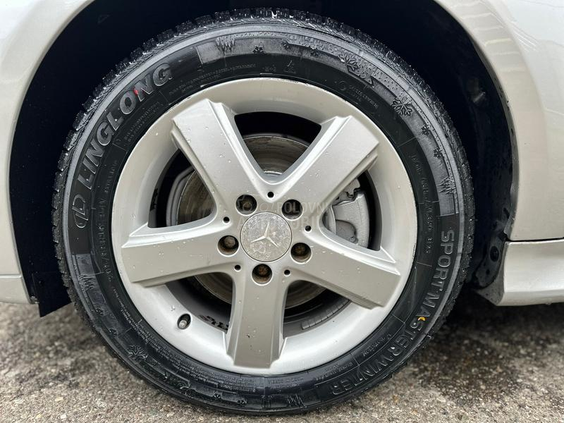 Mercedes Benz B 180  Mercedes Benz B 180