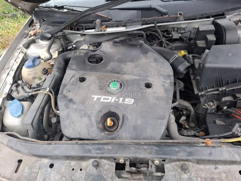 Škoda Octavia 4x4 2001. god. -  kompletan auto u delovima