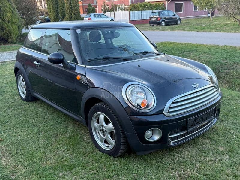 MINI Cooper 