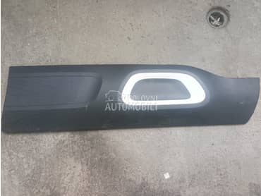 lajsna prednja desna vrata za Citroen C5 Aircross od 2018. do 2023. god.