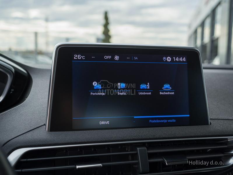 Peugeot 3008 1.5BlueHDI Aut