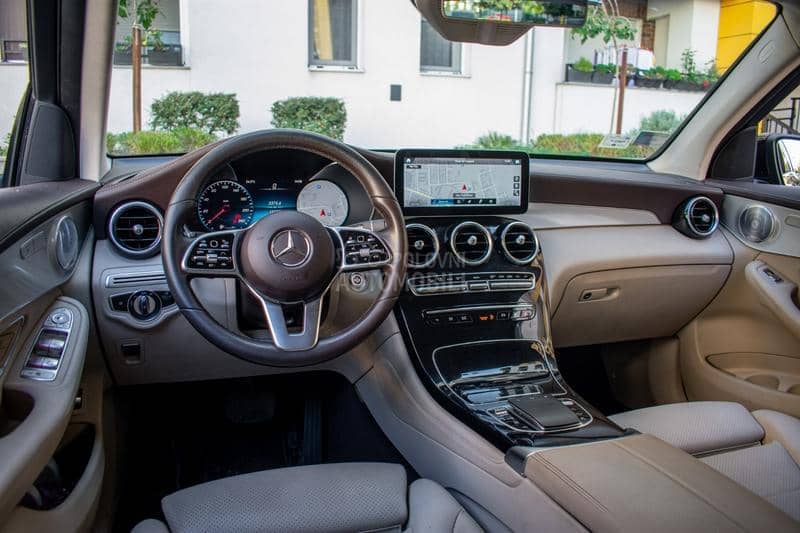 Mercedes Benz GLC 300 GLC300D AMG