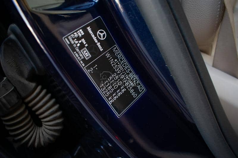 Mercedes Benz GLC 300 GLC300D AMG