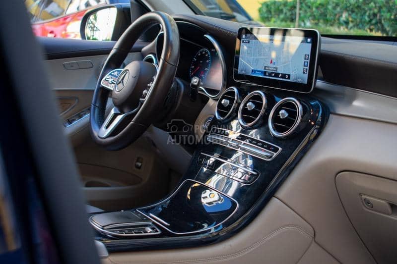 Mercedes Benz GLC 300 GLC300D AMG
