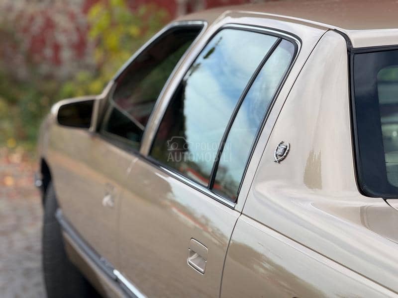 Cadillac Deville 