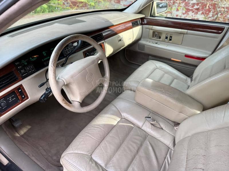 Cadillac Deville 