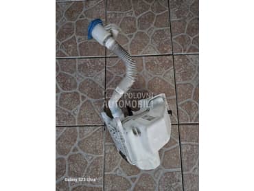 BOCA ZA VODU BRISAČA za Volkswagen Tiguan od 2015. do 2020. god.