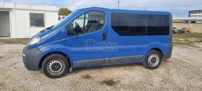 Opel Vivaro 2.5 CDTI