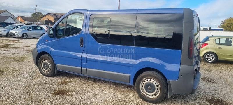 Opel Vivaro 2.5 CDTI