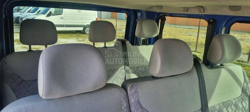 Opel Vivaro 2.5 CDTI