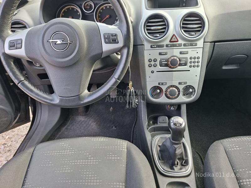 Opel Corsa D 1,2 b