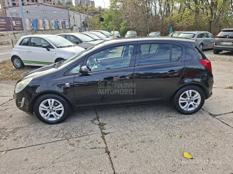 Opel Corsa D 1,2 b