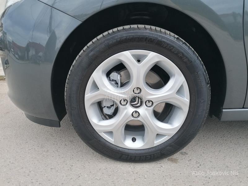 Citroen C3 1.2i EXCLUSIVE CH