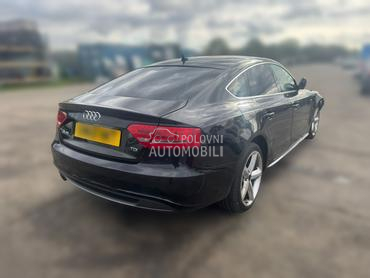 Audi A5 2.0 CAGA 2011. god. -  kompletan auto u delovima