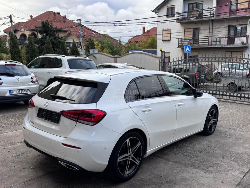 Mercedes Benz A 180 LED/BLACK Mercedes Benz A 180 LED/BLACK