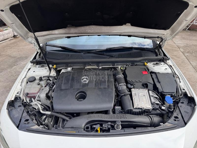 Mercedes Benz A 180 LED/BLACK Mercedes Benz A 180 LED/BLACK