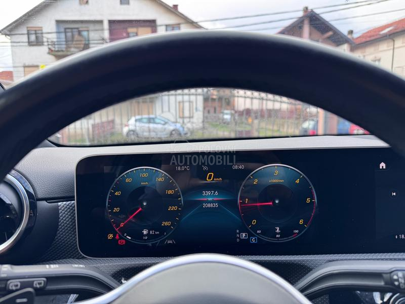 Mercedes Benz A 180 LED/BLACK Mercedes Benz A 180 LED/BLACK