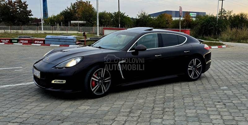 Porsche Panamera Turbo s