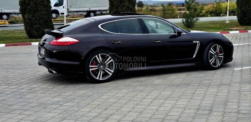 Porsche Panamera Turbo s