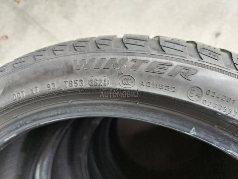 Pirelli 245/40 R19 Zimska
