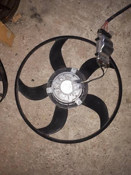 VENTILATOR HLADNJAKA