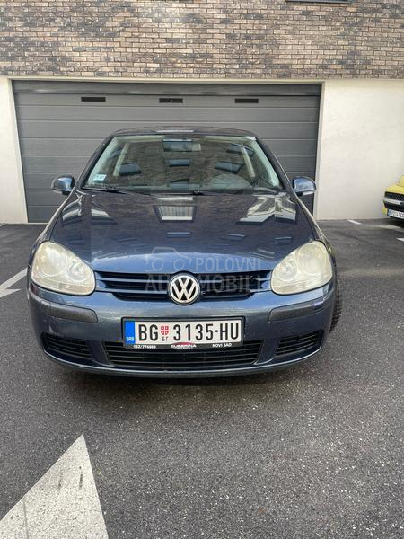 Volkswagen Golf 5  Volkswagen Golf 5