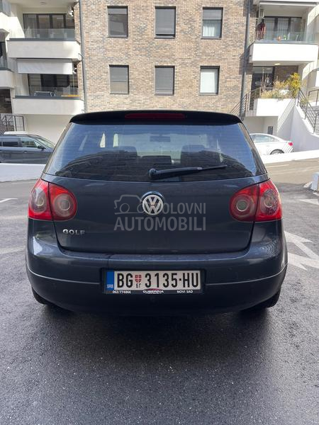 Volkswagen Golf 5  Volkswagen Golf 5