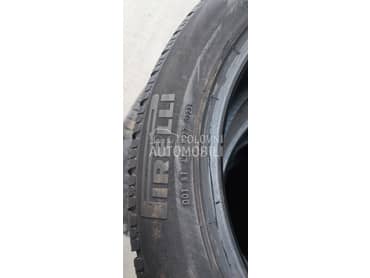 Pirelli 235/50 R19 Zimska