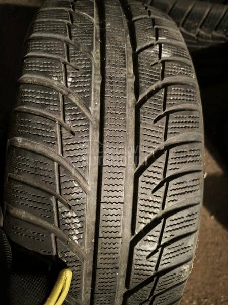 Starmaxx 195/55 R16 Zimska