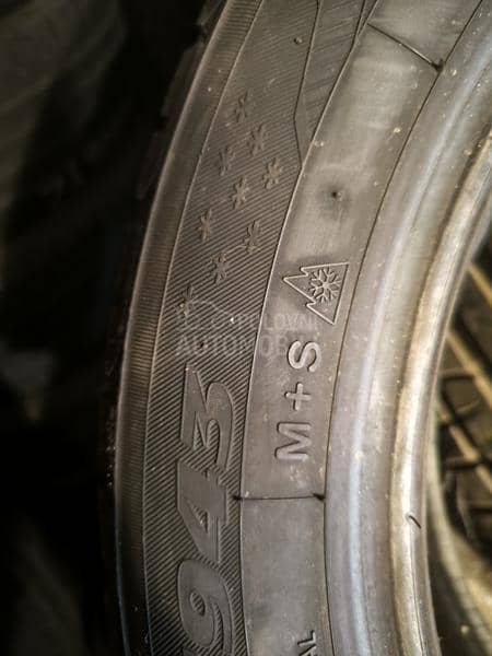Starmaxx 195/55 R16 Zimska