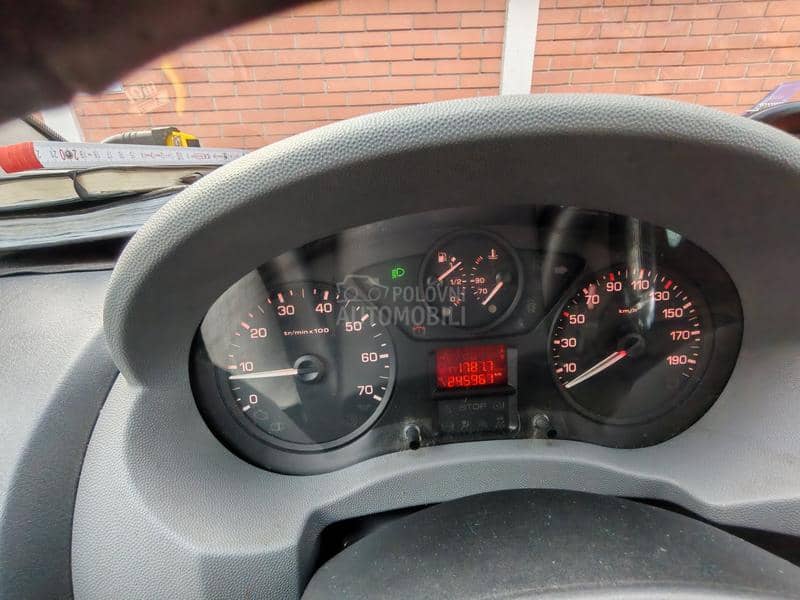 Peugeot Expert produženi