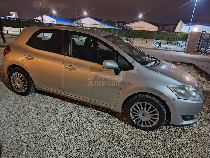 Toyota Auris 2.0
