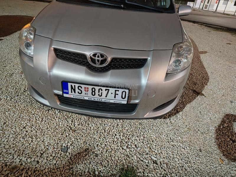 Toyota Auris 2.0