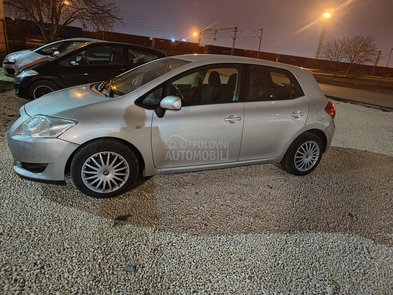 Toyota Auris 2.0