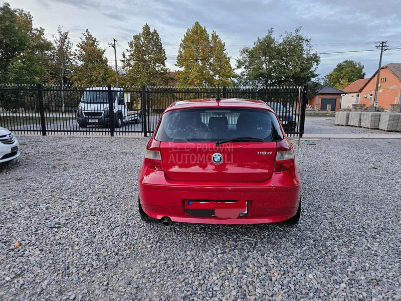 BMW 118 