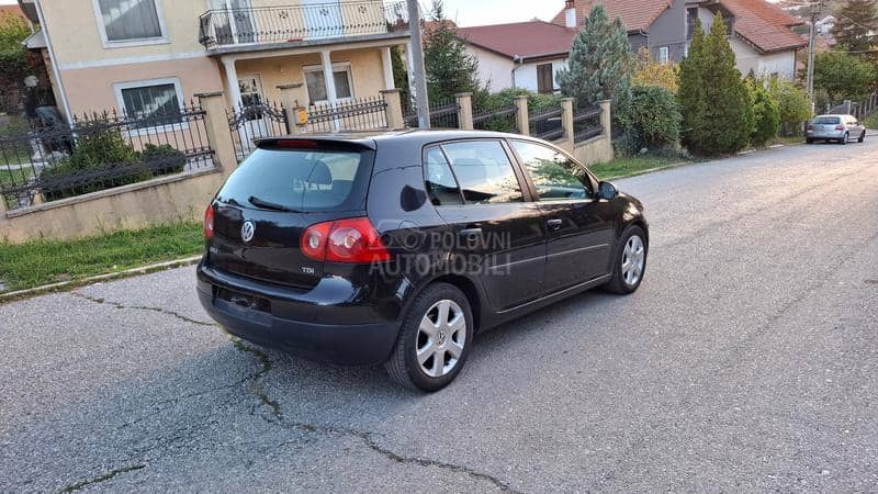 Volkswagen Golf 5 1.9 TDI 77 k.w