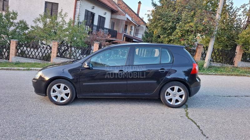 Volkswagen Golf 5 1.9 TDI 77 k.w